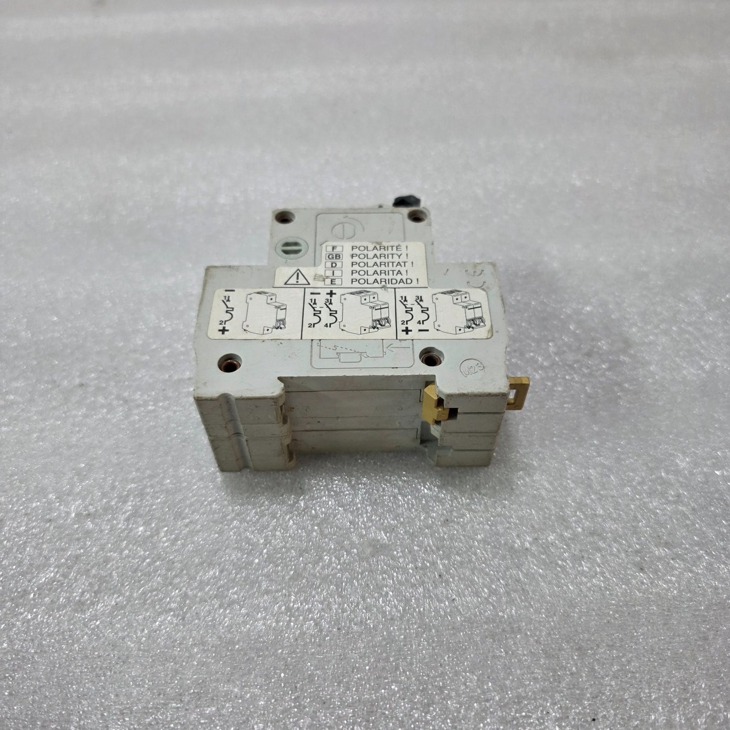 MERLIN GERIN MULTI9 C32H-DC C16A 2P DC CIRCUIT BREAKER 250VDC 10KA