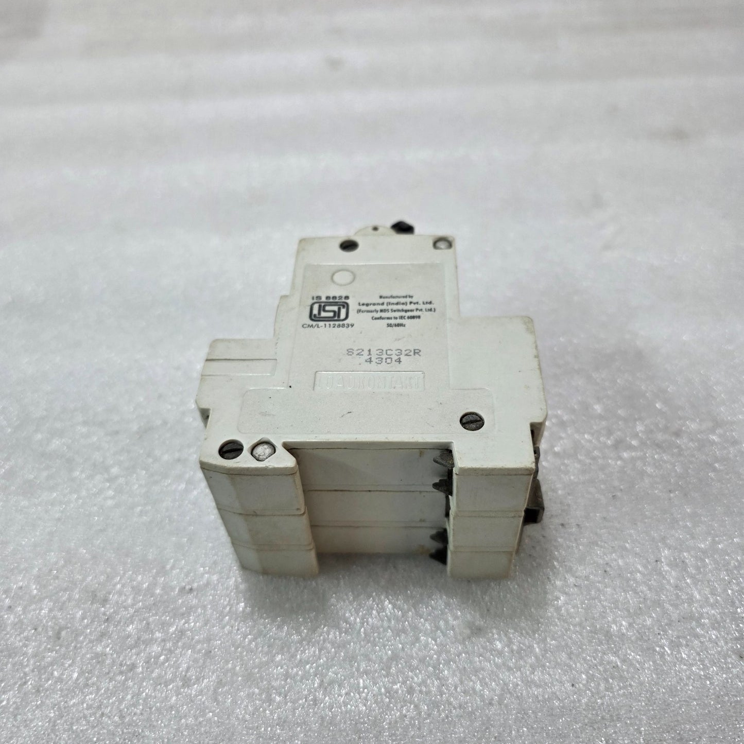 LEGRAND LOADKONTAKT 3P 32A CURVE C 240/415V 10KA MCB CIRCUIT BREAKER