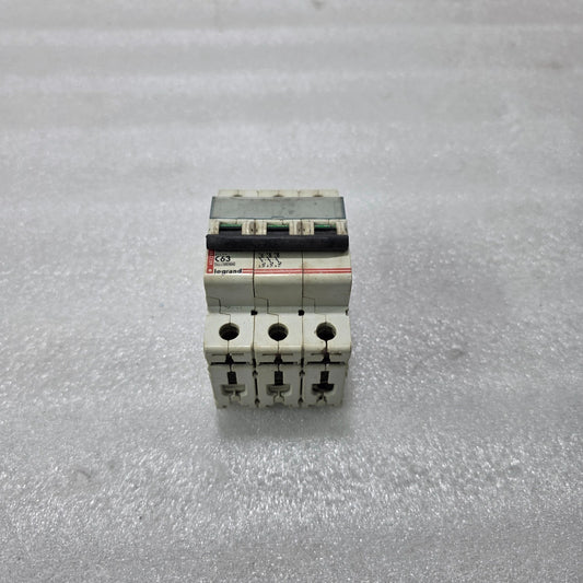 LEGRAND 603291 3P 63A TYPE C 415V 10KA MCB MINIATURE CIRCUIT BREAKER