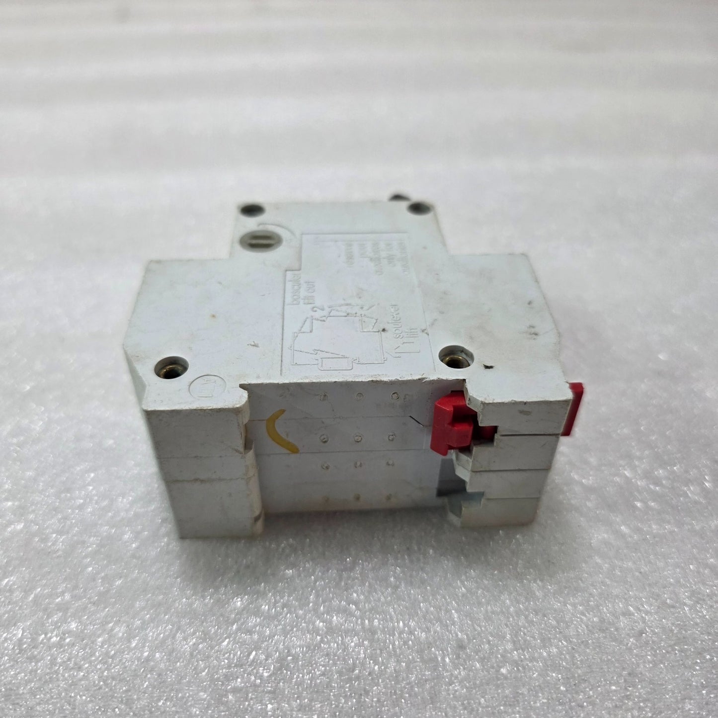 MERLIN GERIN MULTI9 C32N D10A 2P DOUBLE POLE 10A MINIATURE CIRCUIT BREAKER MCB 3