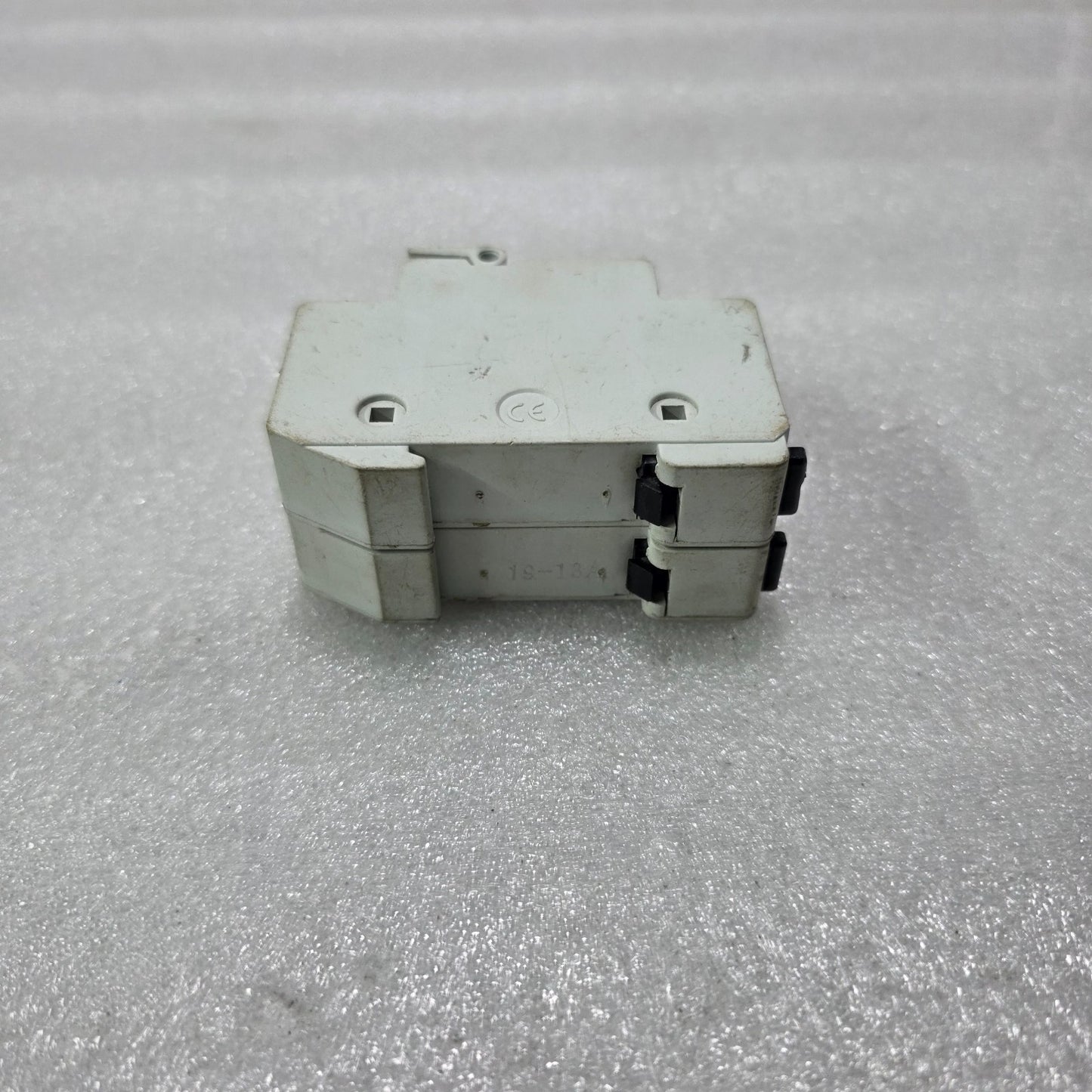 FERRAZ SHAWMUT ULTRASAFE USM2 2P 32A 690V 10X38MM FUSE HOLDER