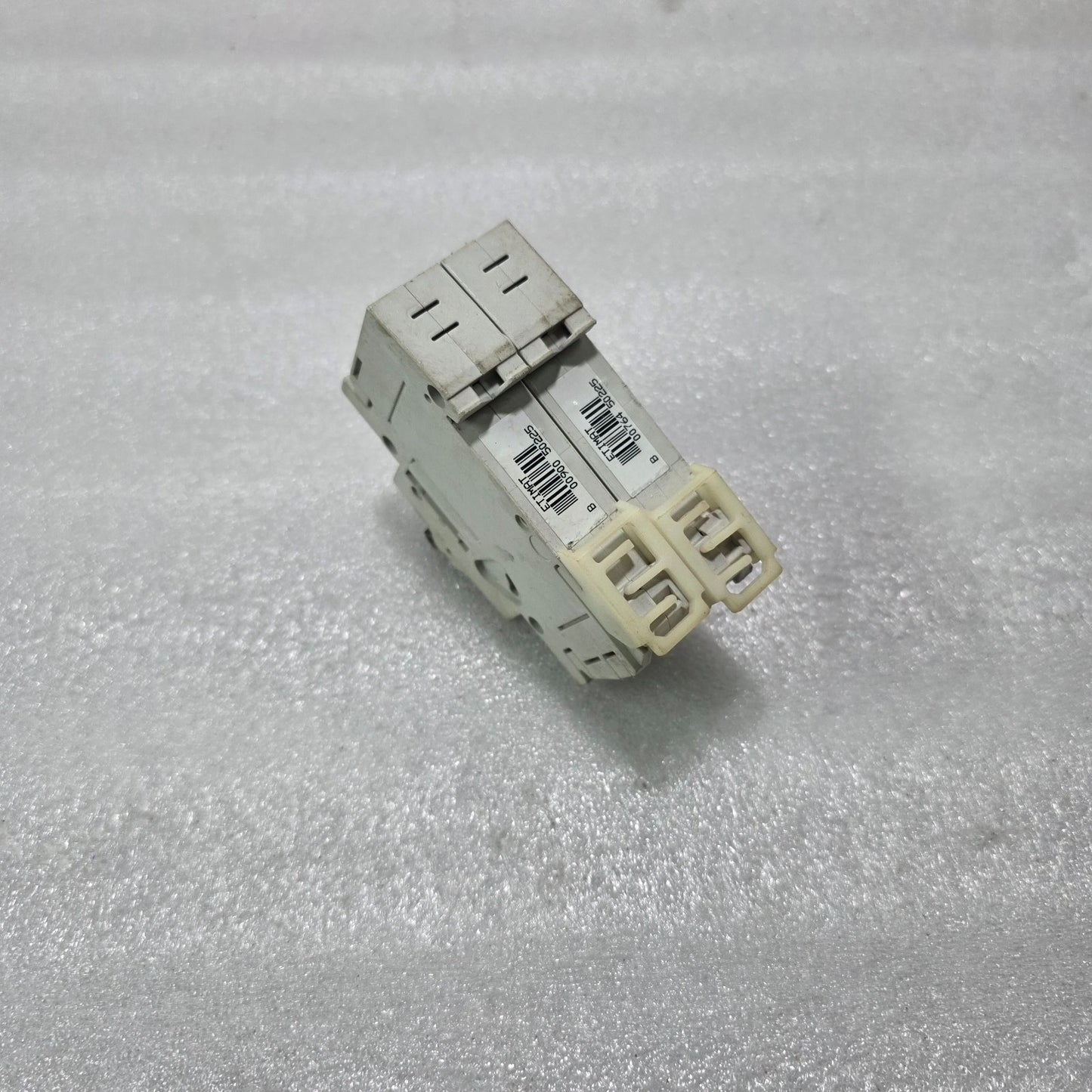 ETI ETIMAT P10 2P 25A CURVE B 400V 10KA MCB CIRCUIT BREAKER
