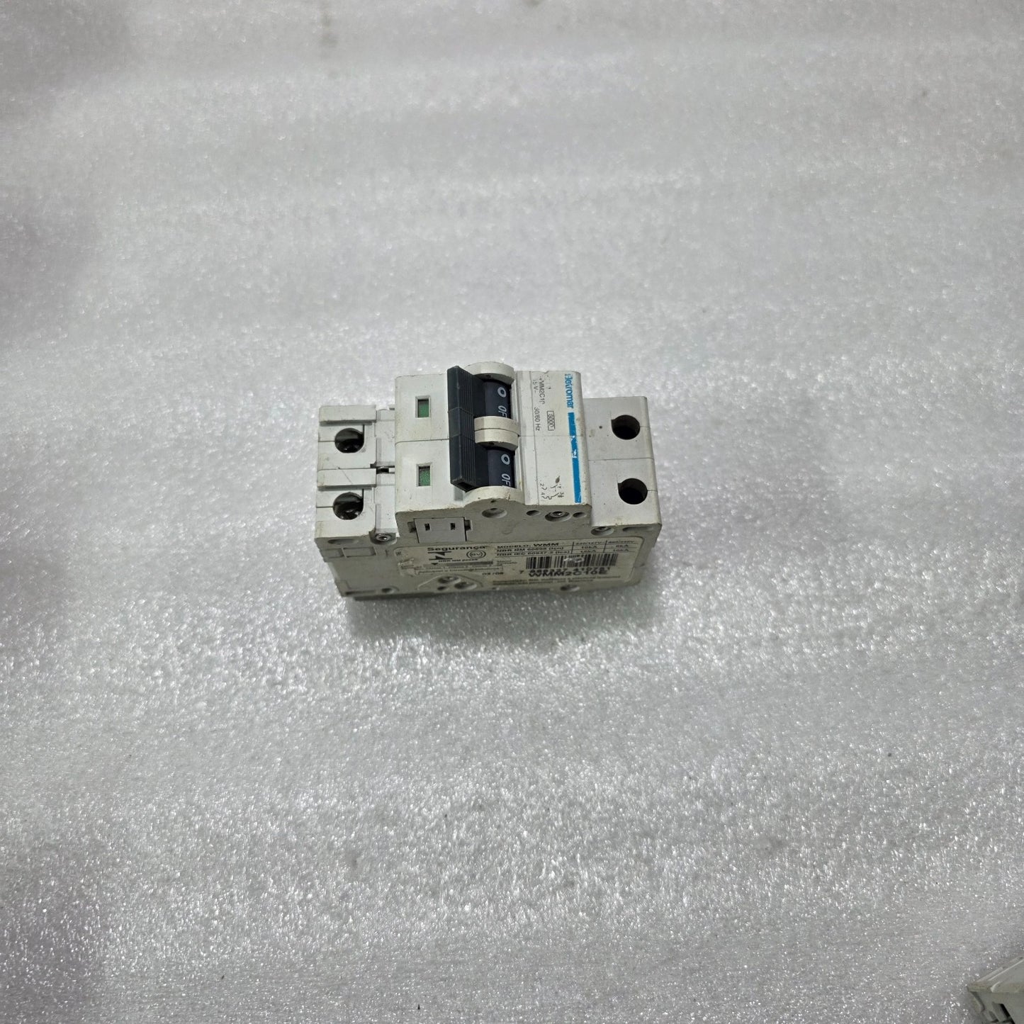 ELETROMAR WMN2C10 2P 10A TYPE C 6KA MINIATURE CIRCUIT BREAKER