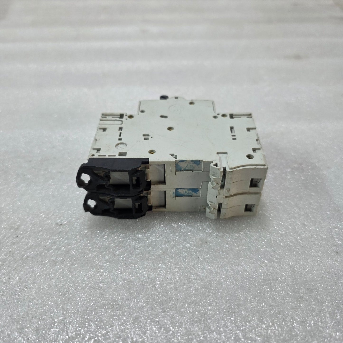 AEG ELFA E92S 2P 2A CURVE C 400V 10KA MCB CIRCUIT BREAKER