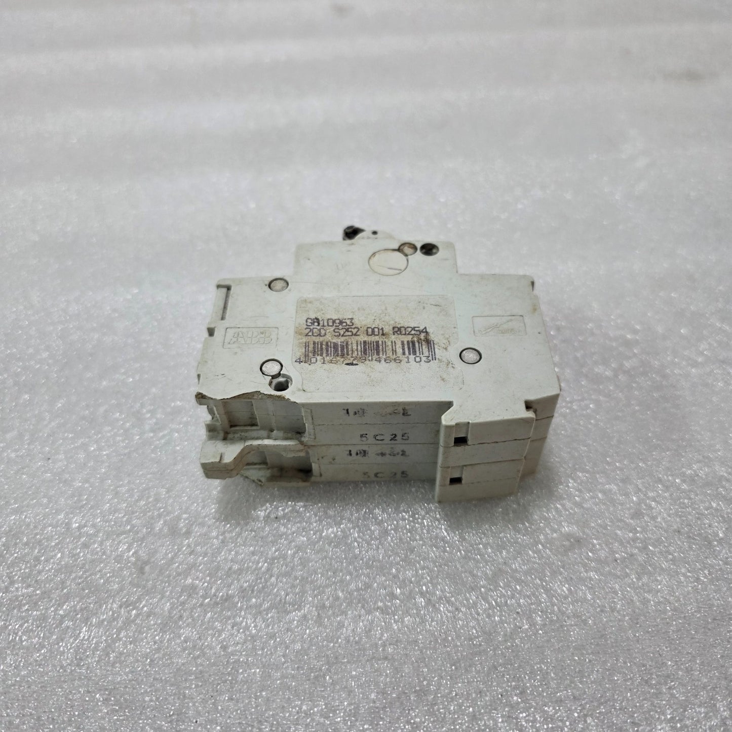 ABB S202 C25 2P 25A TYPE C 400V 6KA MCB MINIATURE CIRCUIT BREAKER