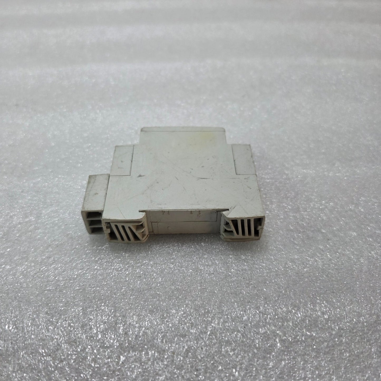 ABB E234 CT-ERD.22 1SVR500100R0100 DIN RAIL ON-DELAY TIMER RELAY 2C/O 24-240V AC