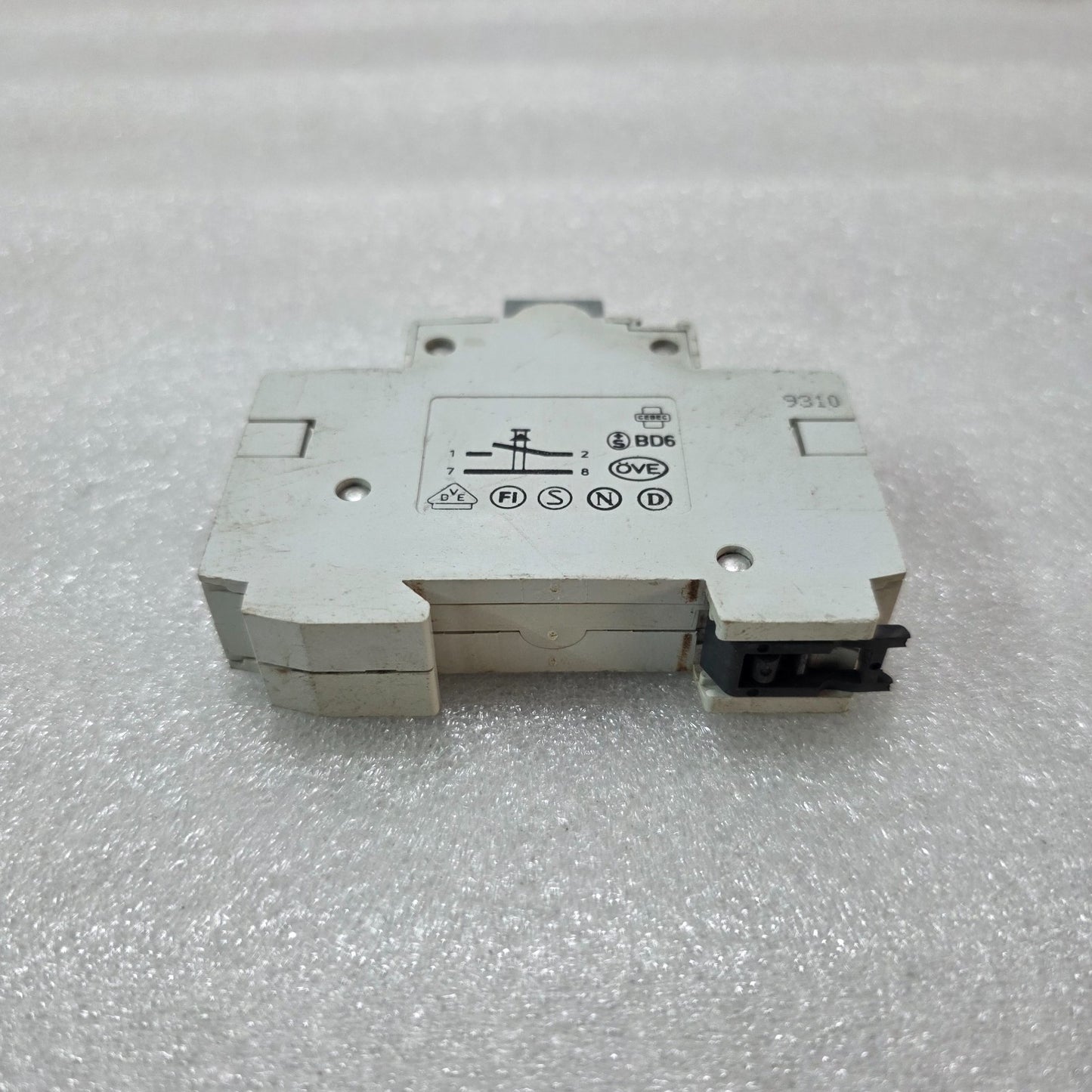 ABB STOTZ E225-11B DIN RAIL PUSHBUTTON SWITCH 1NO+1NC 16A 250V INDUSTRIAL