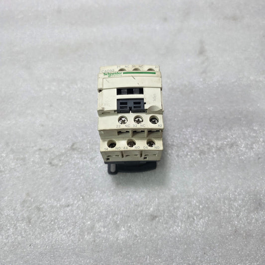 S ELECTRIC CAD32 CONTROL RELAY 3NO 2NC 10A 42VAC 50/60HZ TESYS TELEMECANIQUE