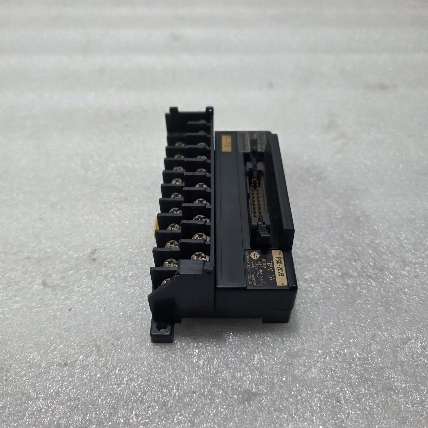 YOSHIDA ELEC PSD-20V3 PLC I/O TERMINAL BLOCK BOARD 20 POINT 125V 1A