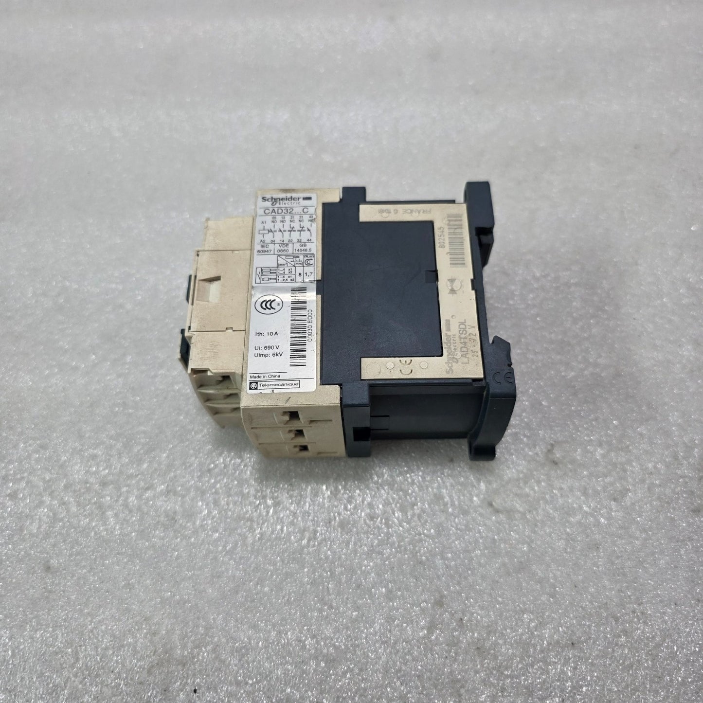 S ELECTRIC CAD32ED CONTROL RELAY 48V DC 3NO+2NC 690V WITH LAD4TSDL SUPPRESSOR