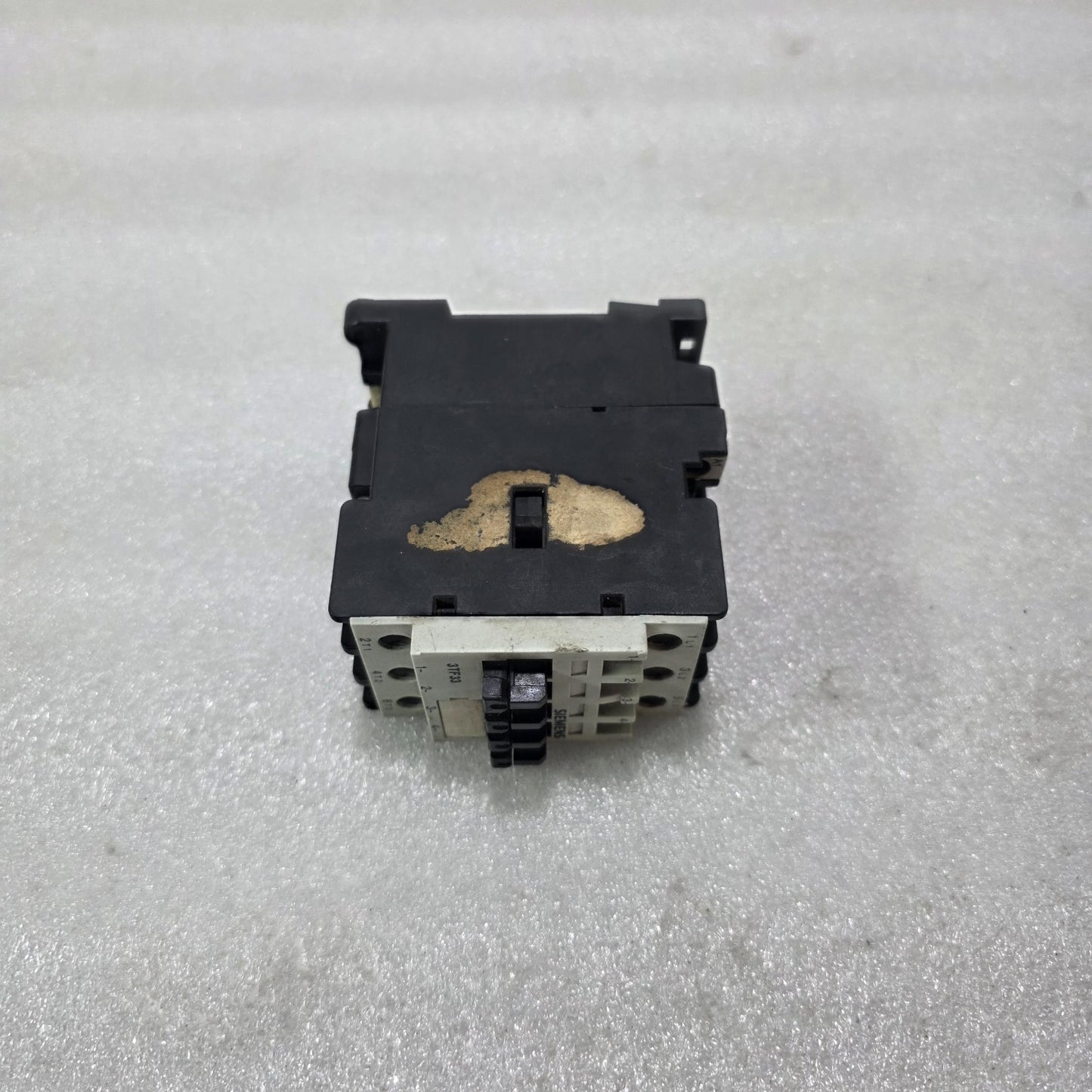SIEMENS 3TF33 3 POLE AC CONTACTOR COIL 220VAC 50HZ / 264VAC 60HZ