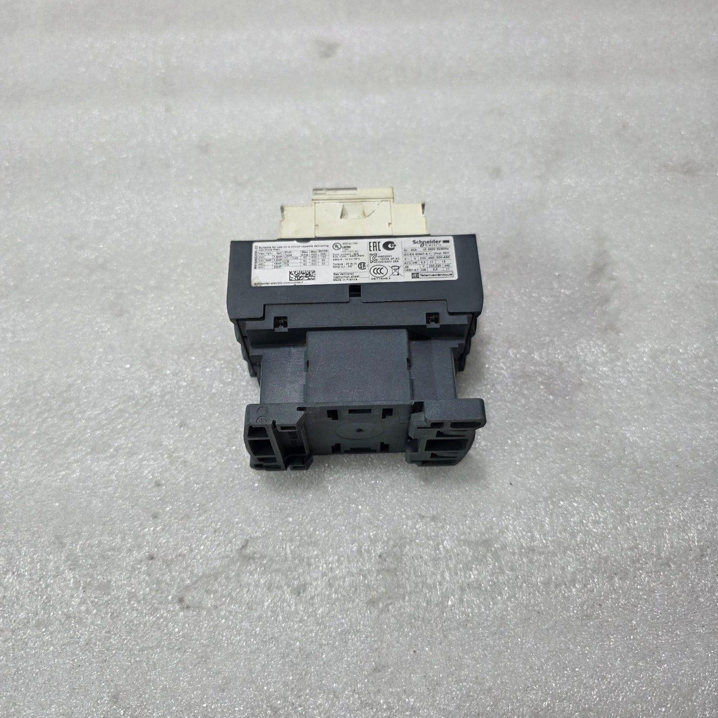 S ELECTRIC LC1D25 3 POLE AC CONTACTOR WITH 1NO + 1NC AUXILIARY CONTACTS 230V AC