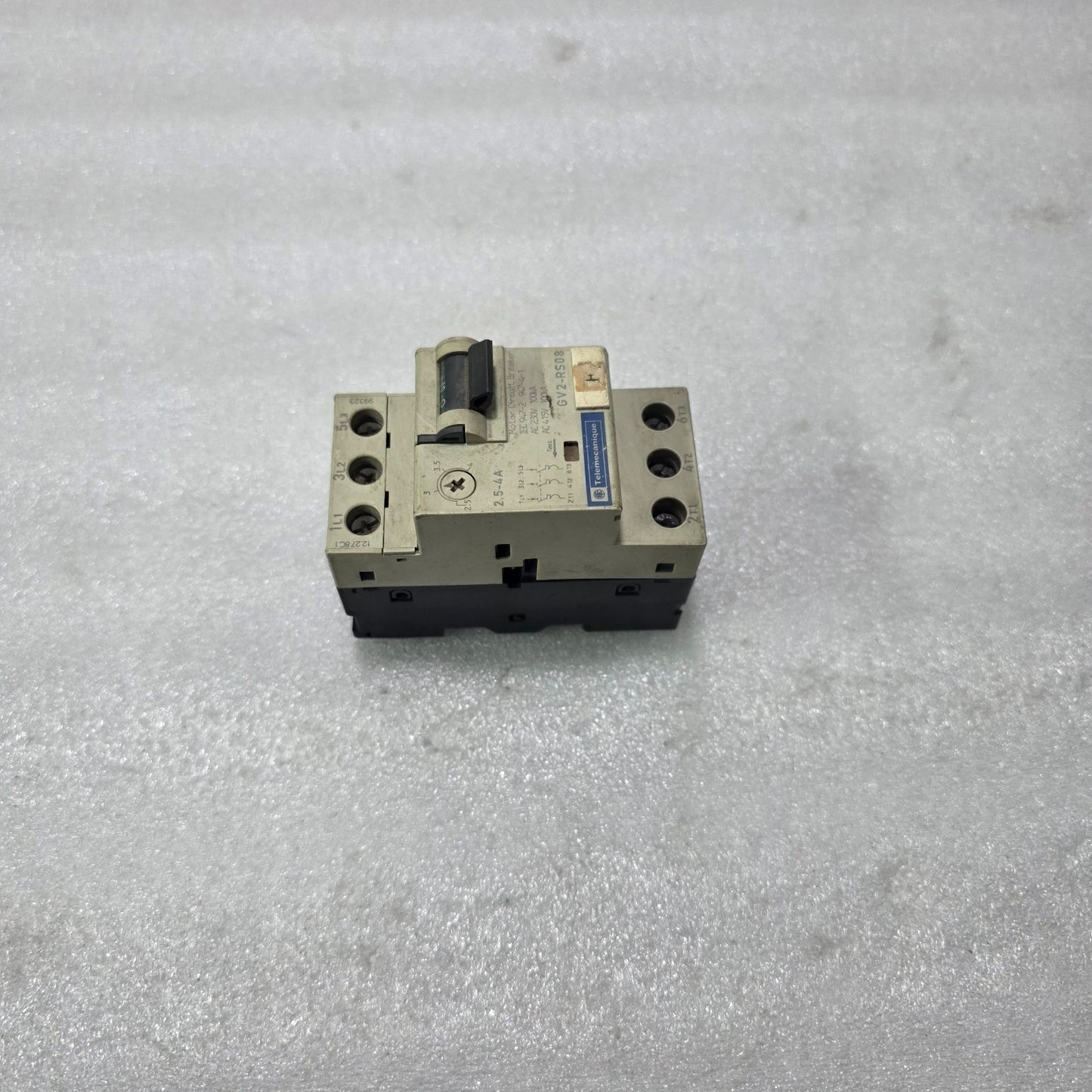 TELEMECANIQUE GV2-RS08 MOTOR CIRCUIT BREAKER 2.5-4A 690V 100KA IEC 947-2