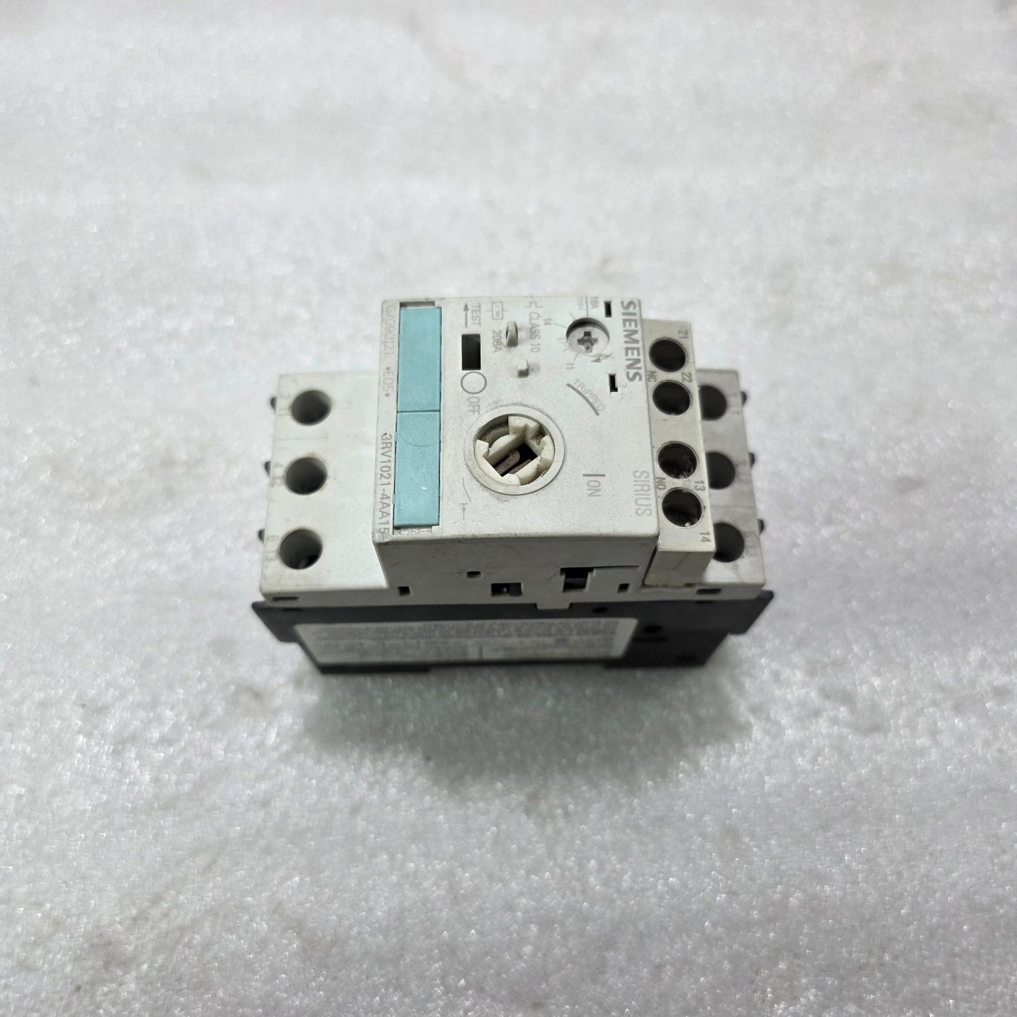SIEMENS 3RV1021-4AA15 MOTOR PROTECTION CIRCUIT BREAKER 3 POLE CLASS 10 11-16A