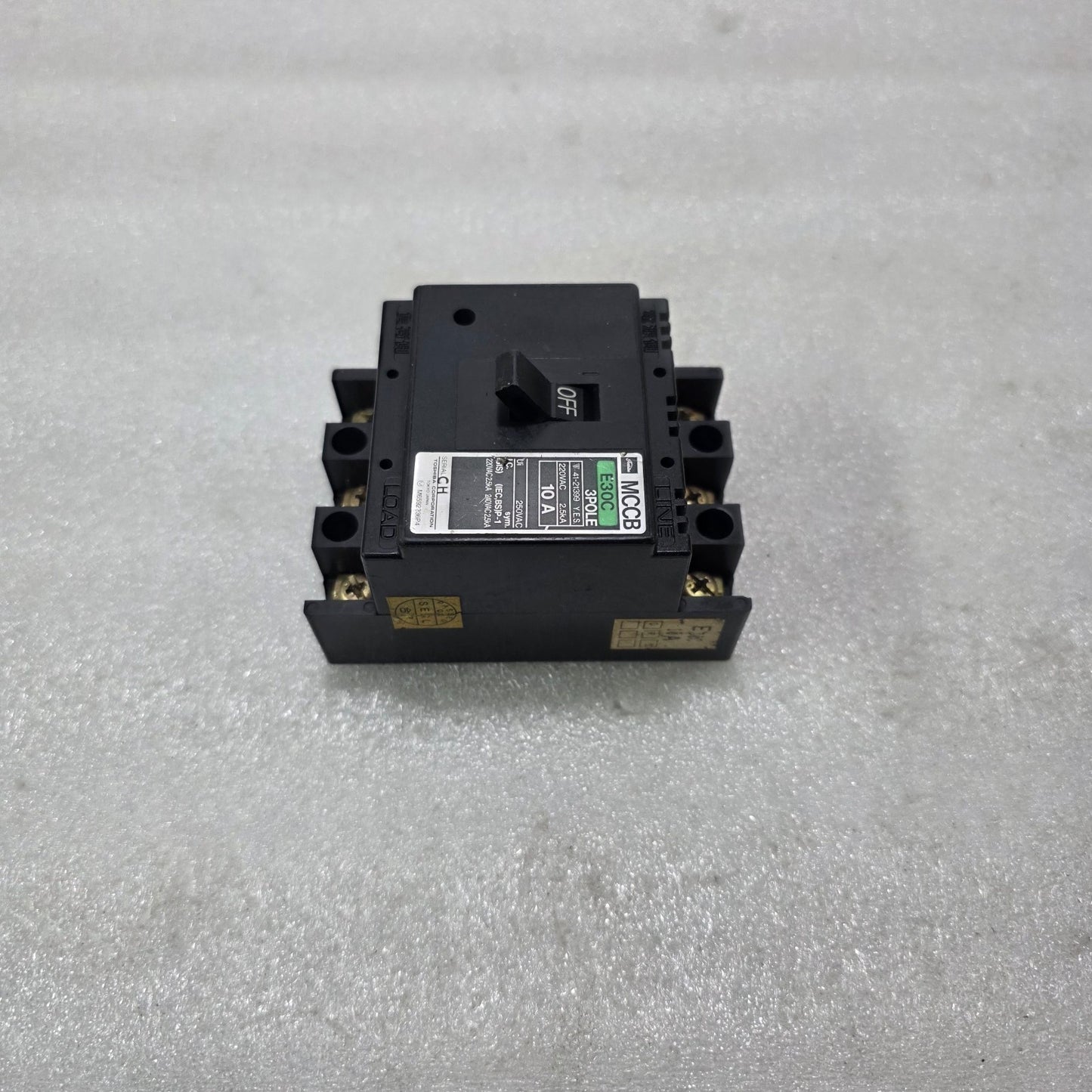 FUJI ELECTRIC E30C MCCB 3P 10A 250VAC 2.5KA MOULDED CASE CIRCUIT BREAKER
