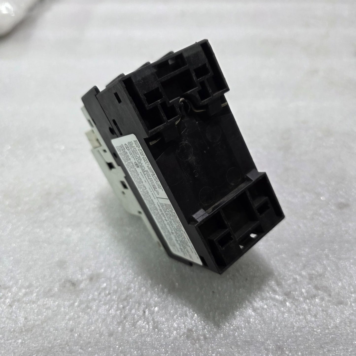 SIEMENS 3RV1021-4AA15 MOTOR PROTECTION CIRCUIT BREAKER 3 POLE CLASS 10 11-16A