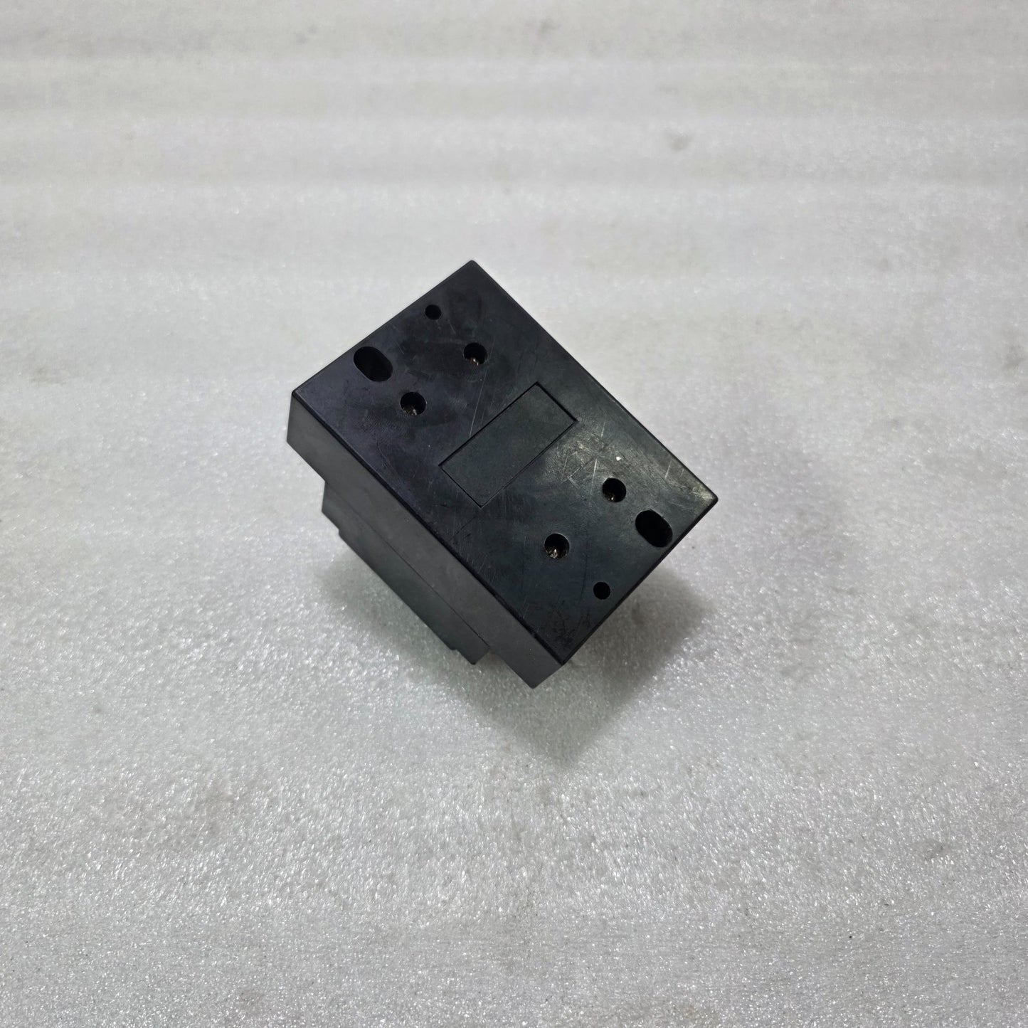 FUJI ELECTRIC E30C MCCB 3P 10A 250VAC 2.5KA MOULDED CASE CIRCUIT BREAKER