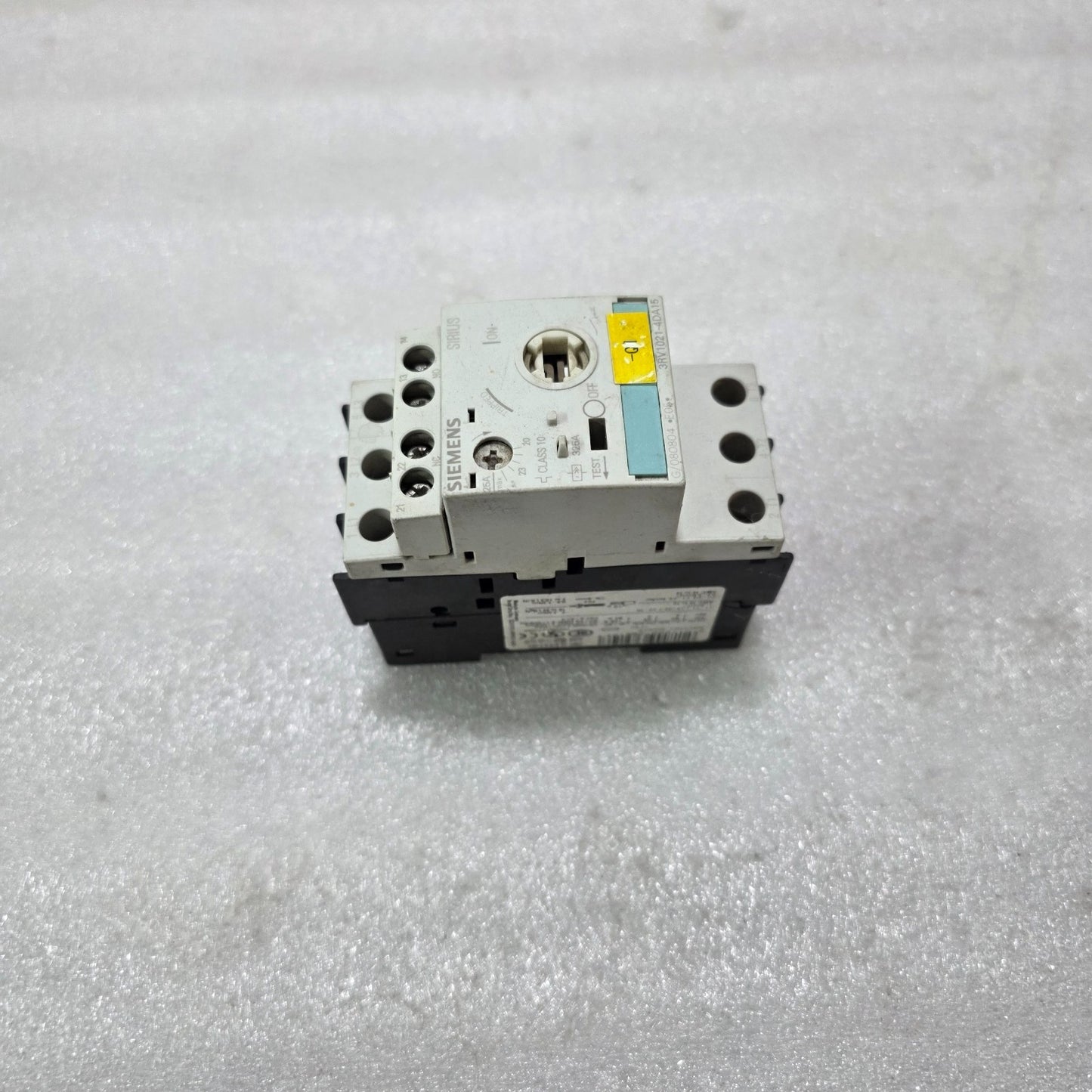 SIEMENS 3RV1021-4DA15 MOTOR PROTECTION CIRCUIT BREAKER 3 POLE CLASS 10 20-25A