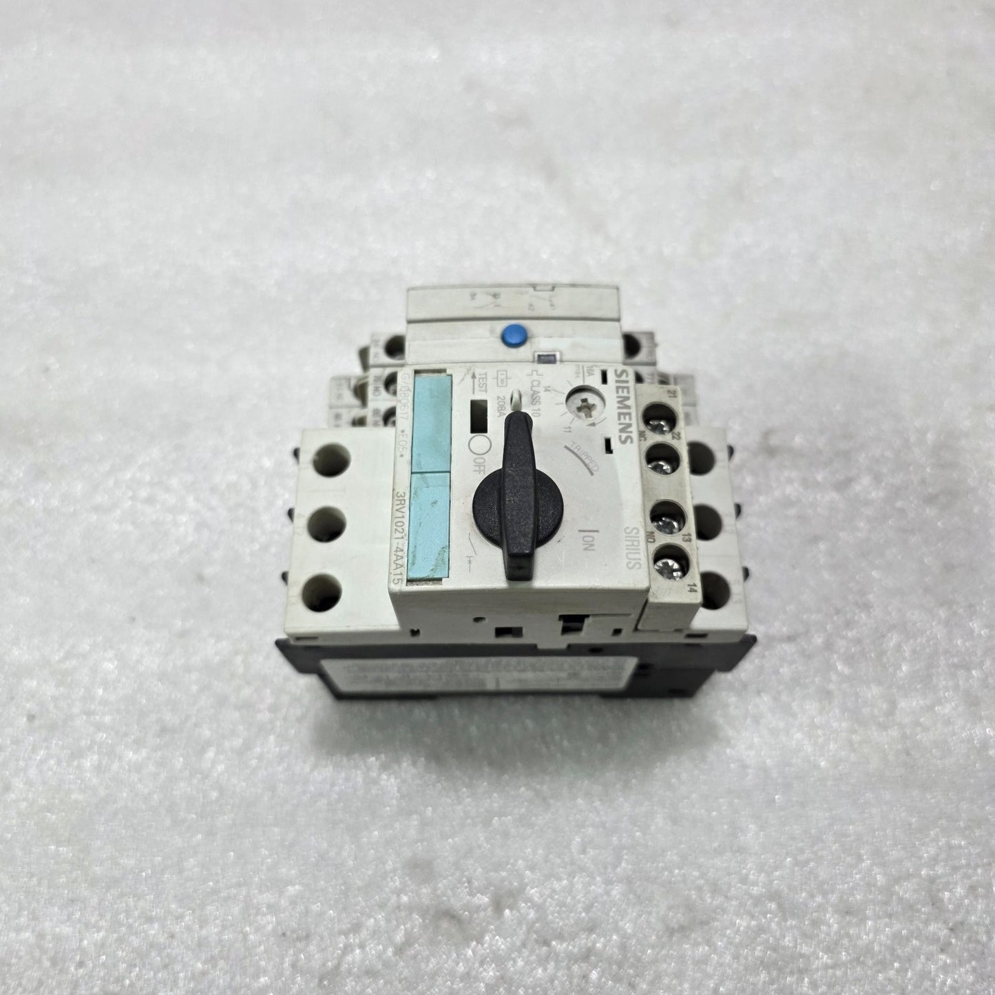 SIEMENS 3RV1021-4AA15 MOTOR PROTECTION CIRCUIT BREAKER 11-16A 3 POLE CLASS 10 WI