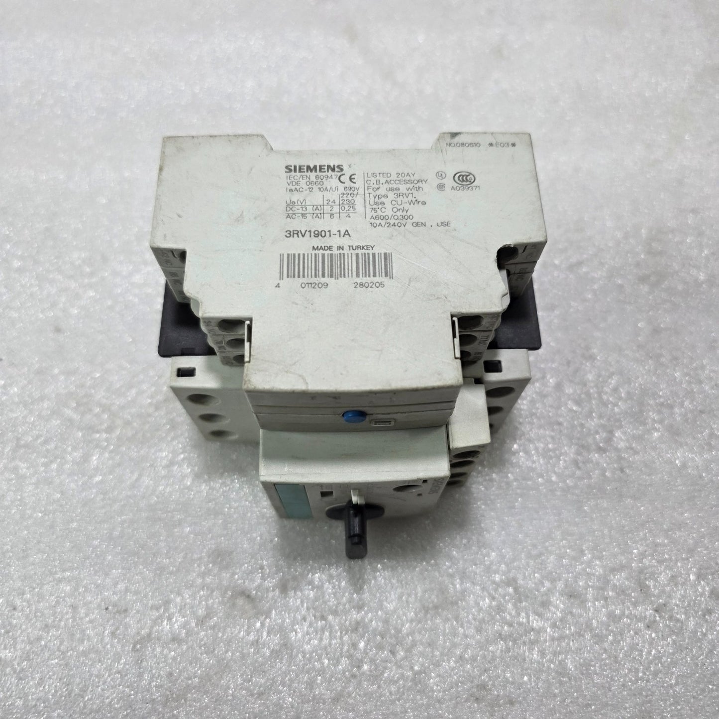SIEMENS 3RV1021-4AA15 MOTOR PROTECTION CIRCUIT BREAKER 11-16A 3 POLE CLASS 10 WI