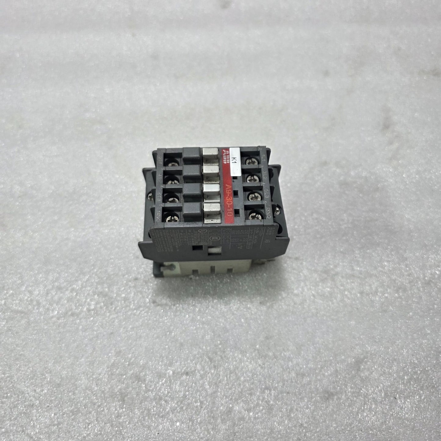 ABB A9-30-10 CONTACTOR 3P 24V COIL 25A 4KW 400V IEC 60947-4-1