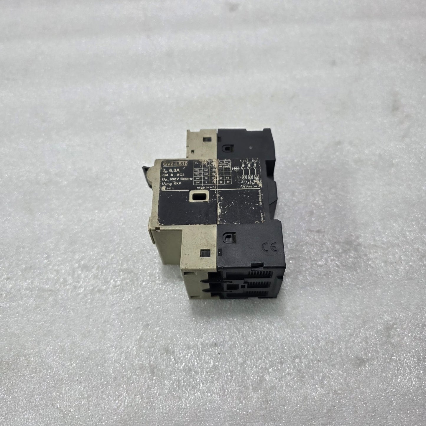 TELEMECANIQUE GV2-LS10 MOTOR CIRCUIT BREAKER 6.3A 690V 100KA IEC 947-2