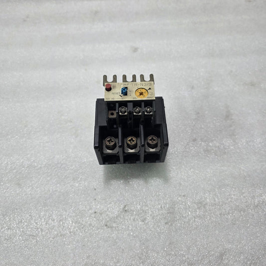 FUJI ELECTRIC TR-3N/3 THERMAL OVERLOAD RELAY 34-50A 3 POLE TRIP CLASS 10