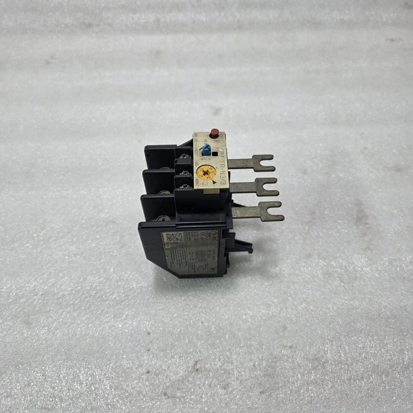 FUJI ELECTRIC TR-3N/3 THERMAL OVERLOAD RELAY 34-50A 3 POLE TRIP CLASS 10