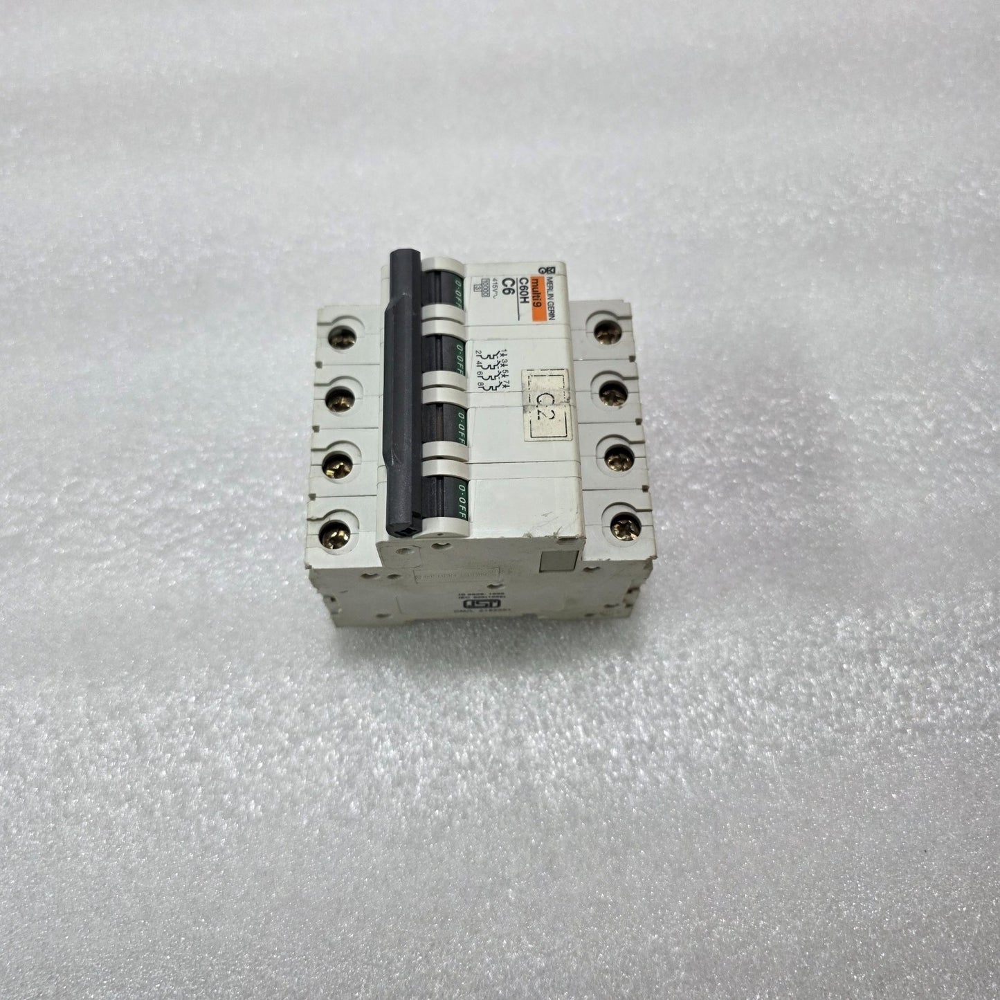MERLIN GERIN | C60H C6 | MCB MINIATURE CIRCUIT BREAKER | 4-POLE | 415V | 6A CURV