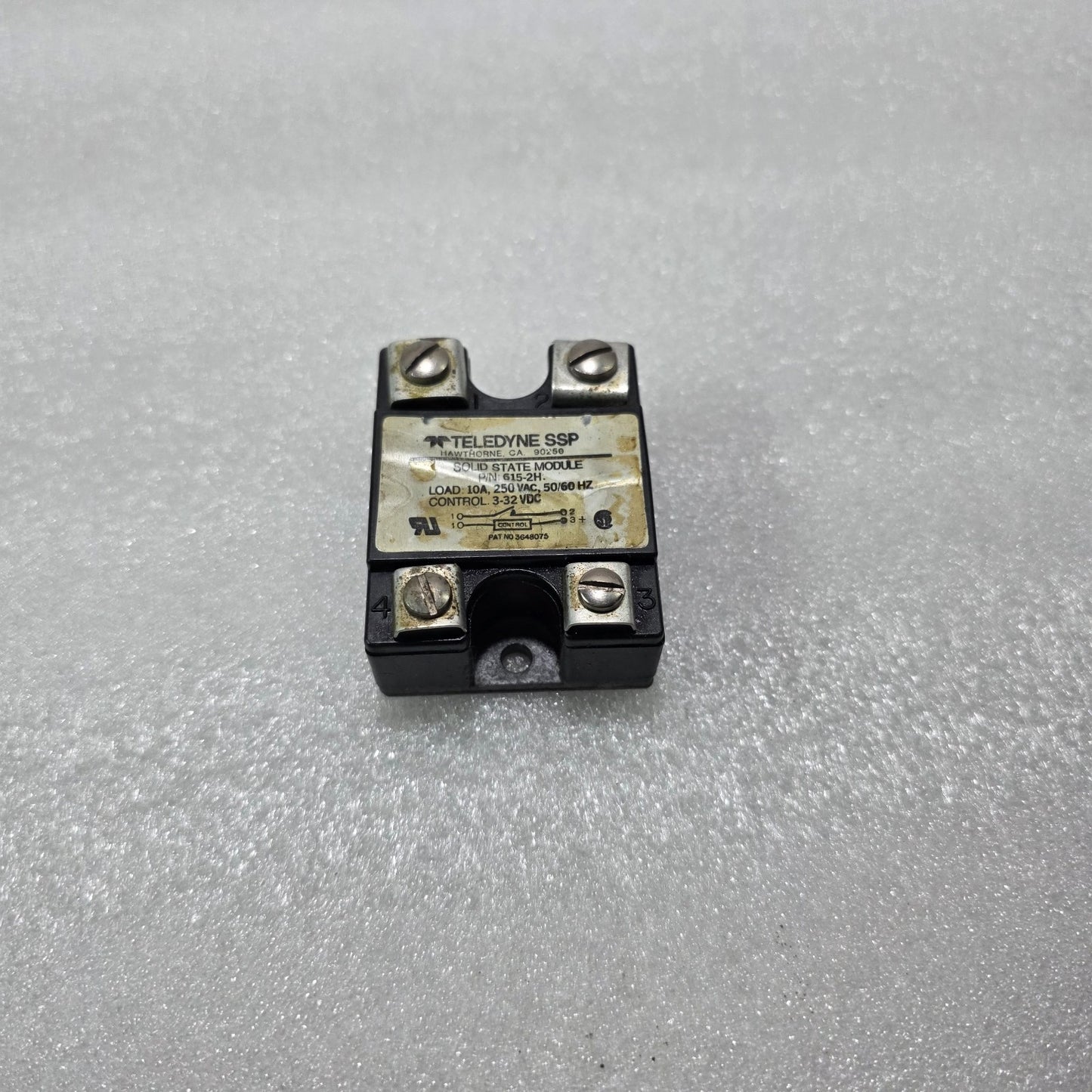 TELEDYNE SSP 615-2H SOLID STATE RELAY 10A 250VAC 3-32VDC CONTROL ZERO CROSSING