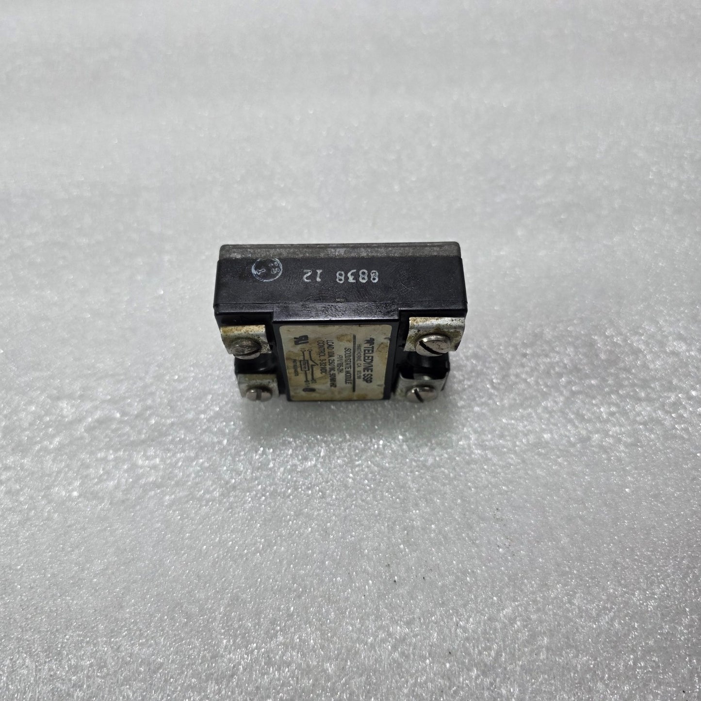 TELEDYNE SSP 615-2H SOLID STATE RELAY 10A 250VAC 3-32VDC CONTROL ZERO CROSSING