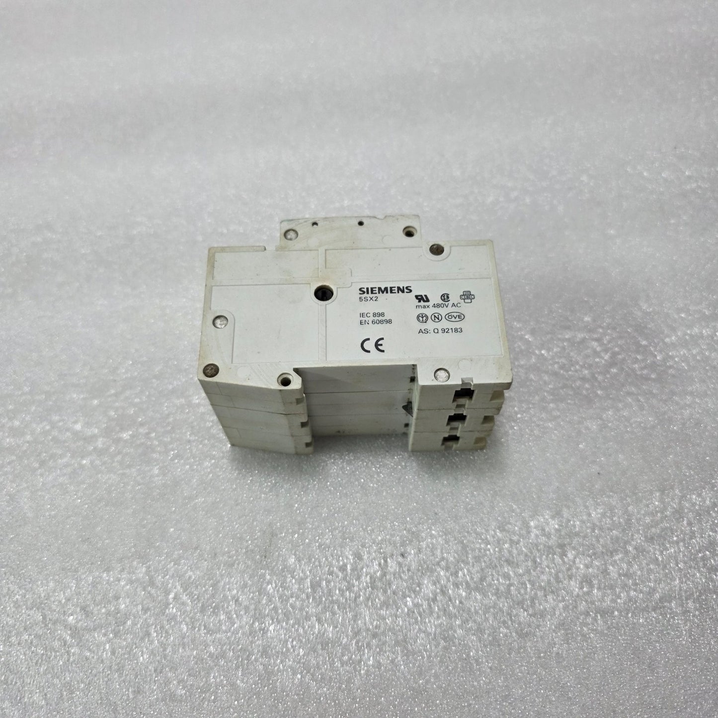 SIEMENS 5SX2316-7 3P 16A CURVE B 400/480V 6KA MCB MINIATURE CIRCUIT BREAKER