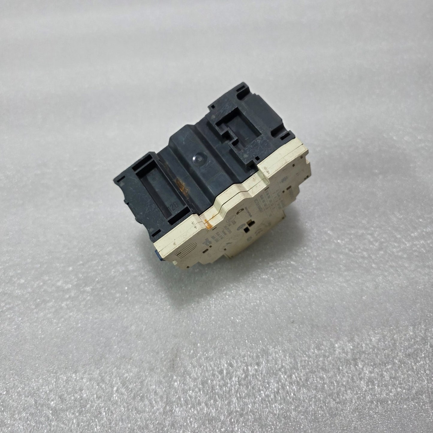 TELEMECANIQUE GV2ME20 MOTOR CIRCUIT BREAKER 13-18A 690V 3P IEC/EN 60947
