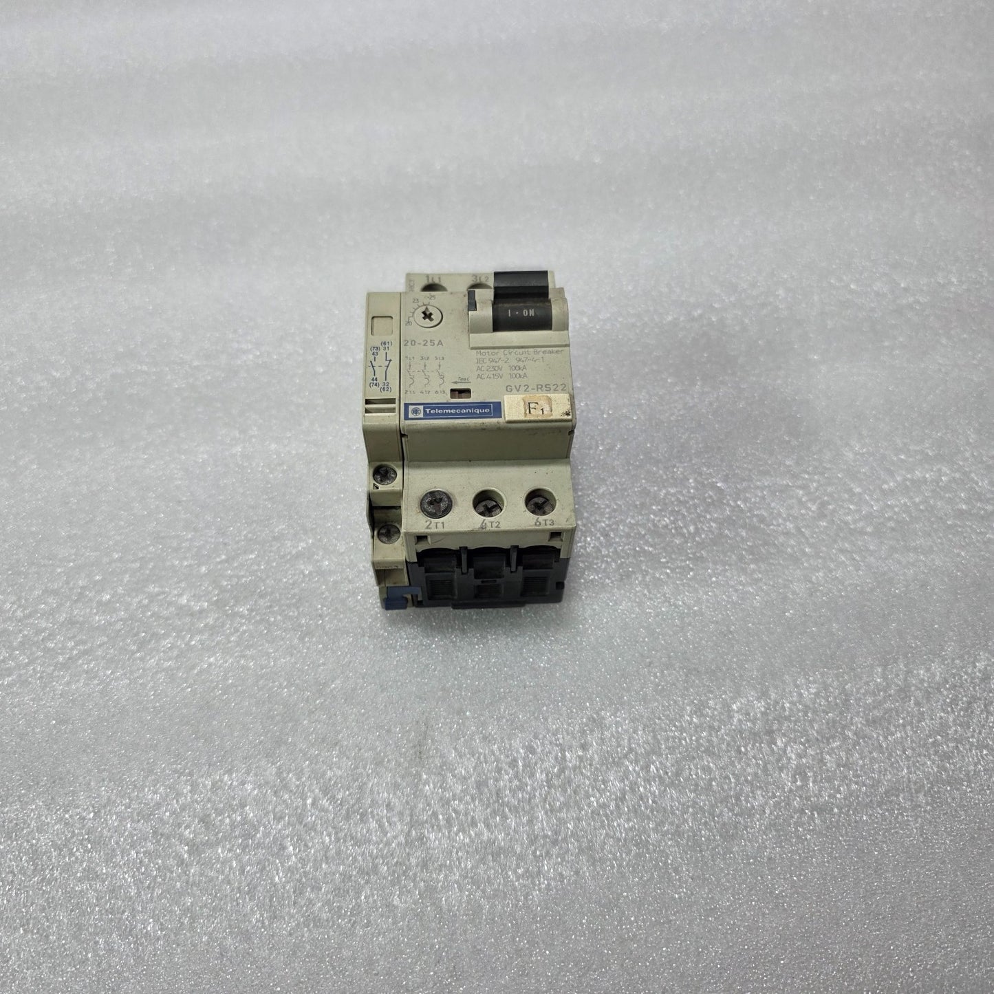 TELEMECANIQUE GV2-RS22 MOTOR CIRCUIT BREAKER 20-25A 3P 2NO+2NC 100KA IEC 947