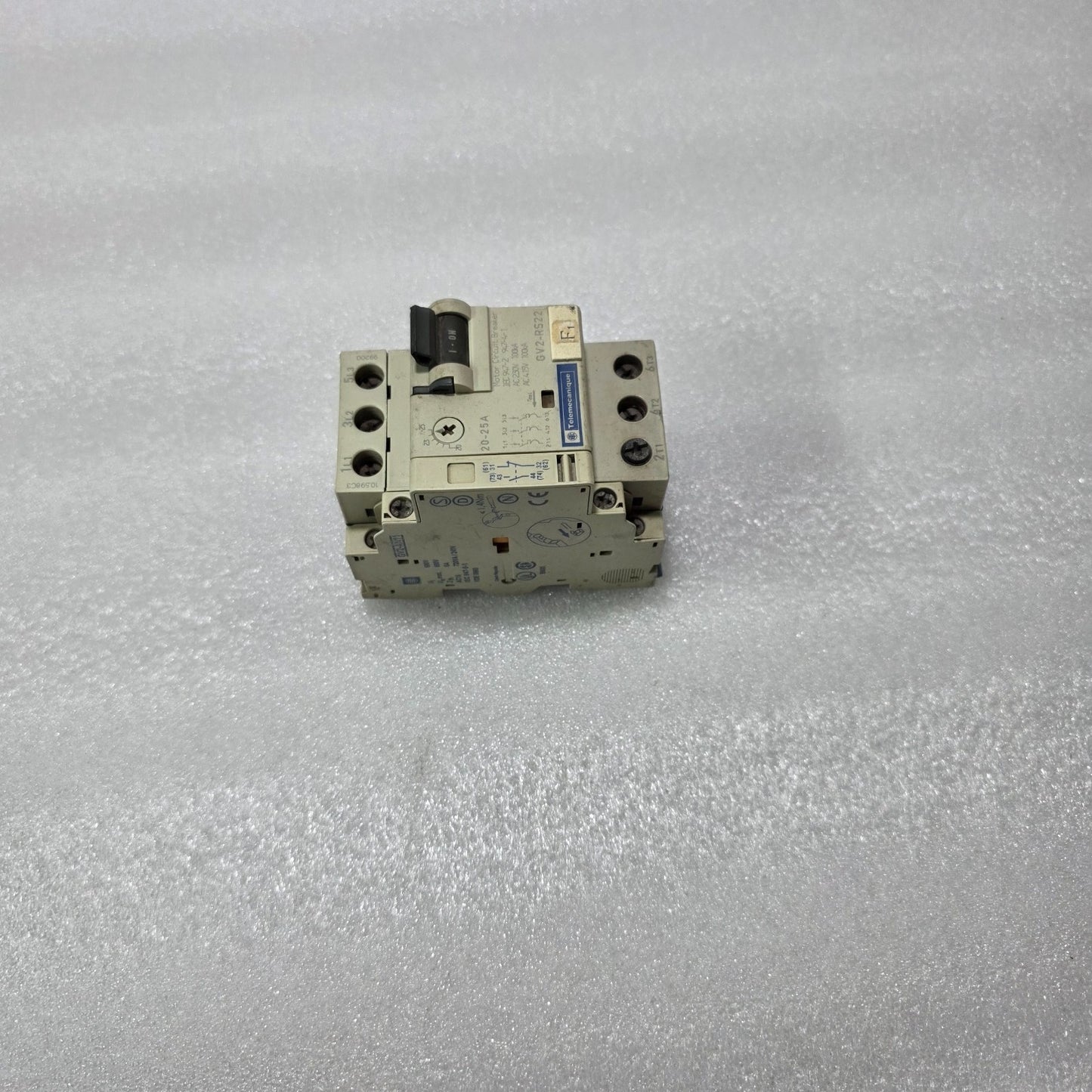 TELEMECANIQUE GV2-RS22 MOTOR CIRCUIT BREAKER 20-25A 3P 2NO+2NC 100KA IEC 947