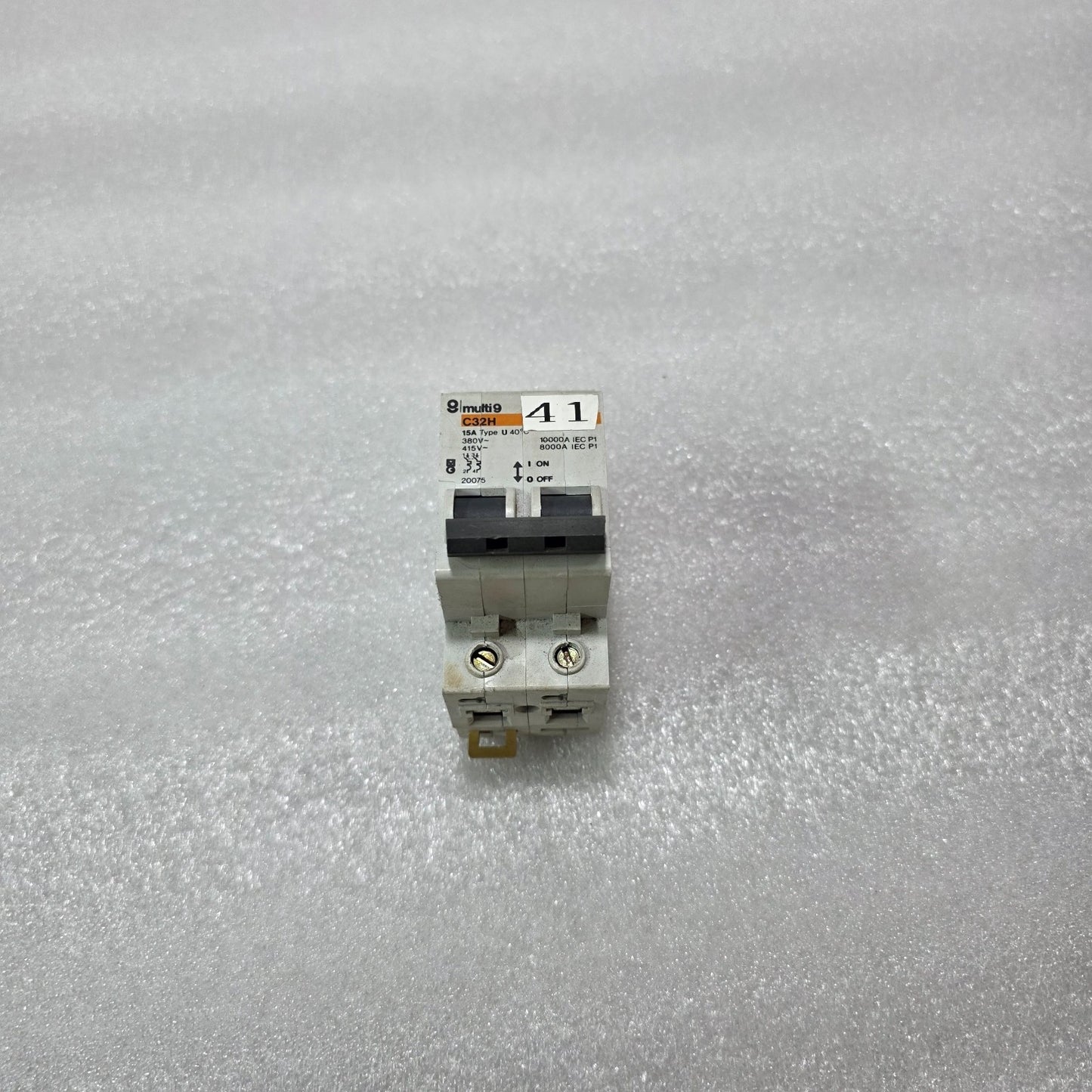 MERLIN GERIN MULTI9 C32H 2P 32A TYPE U 380/415V AC 10KA MCB MINIATURE CIRCUIT BR