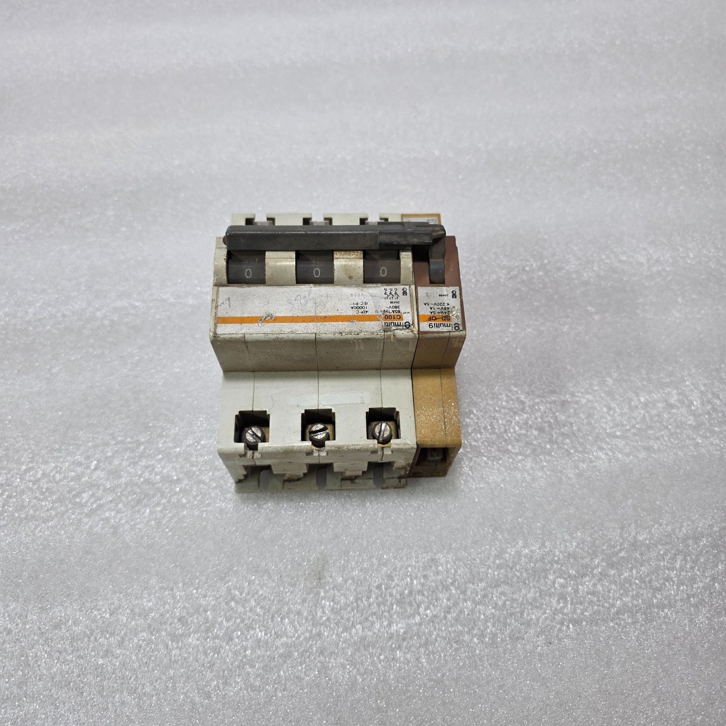 MERLIN GERIN MULTI9 C100 + SD-OF 3P 80A TYPE U 380V 10KA MCB WITH AUXILIARY
