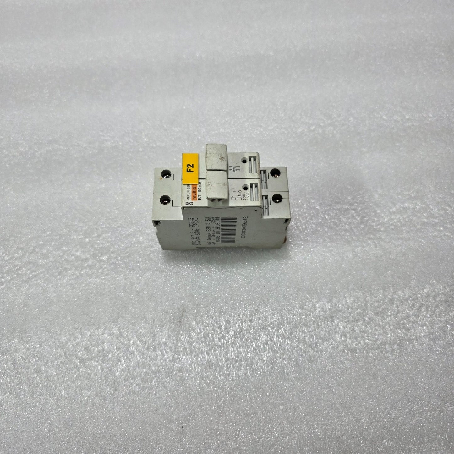 MERLIN GERIN MULTI9 FUSE HOLDER 10.3X38MM 32A 500V IEC 947-3 DIN RAIL