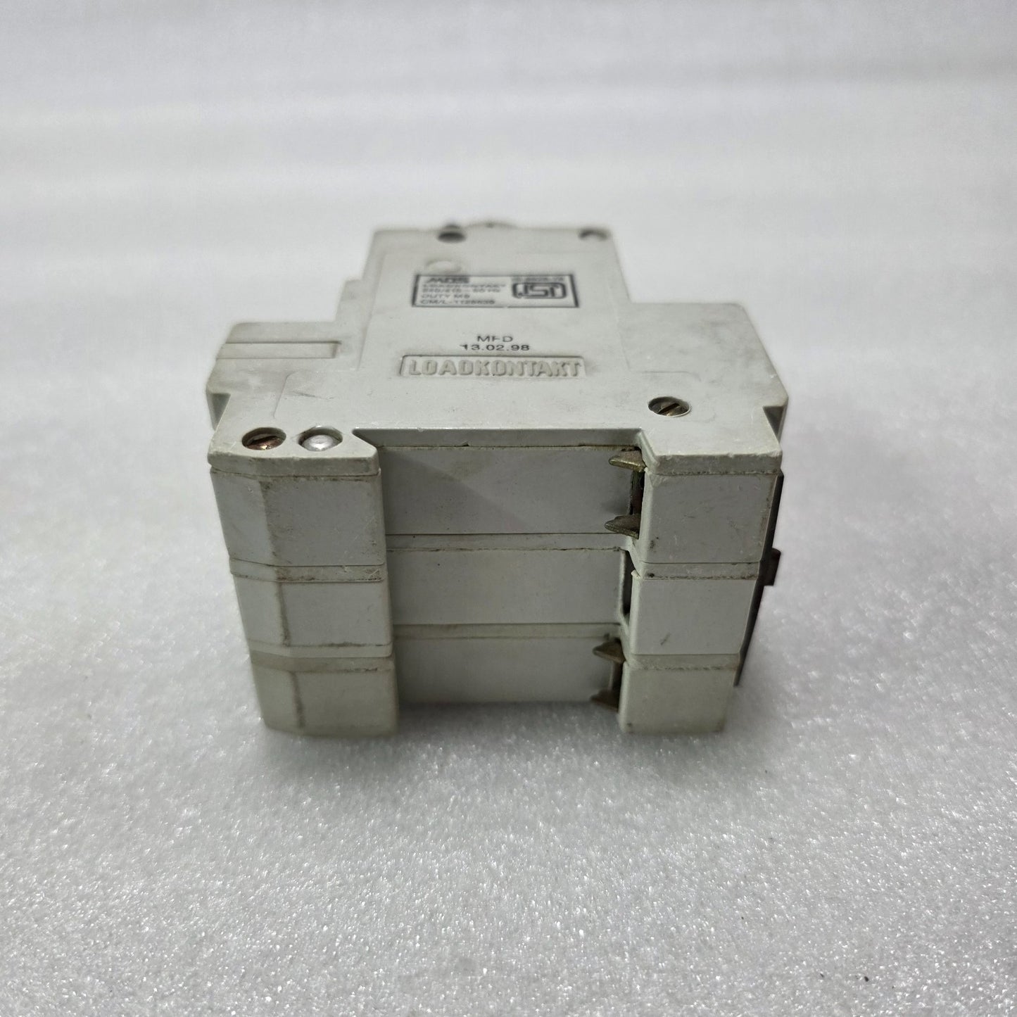 MDS LOADKONTAKT K 04 A 3P 4A 240/415V 9KA MCB MINIATURE CIRCUIT BREAKER ISI MARK