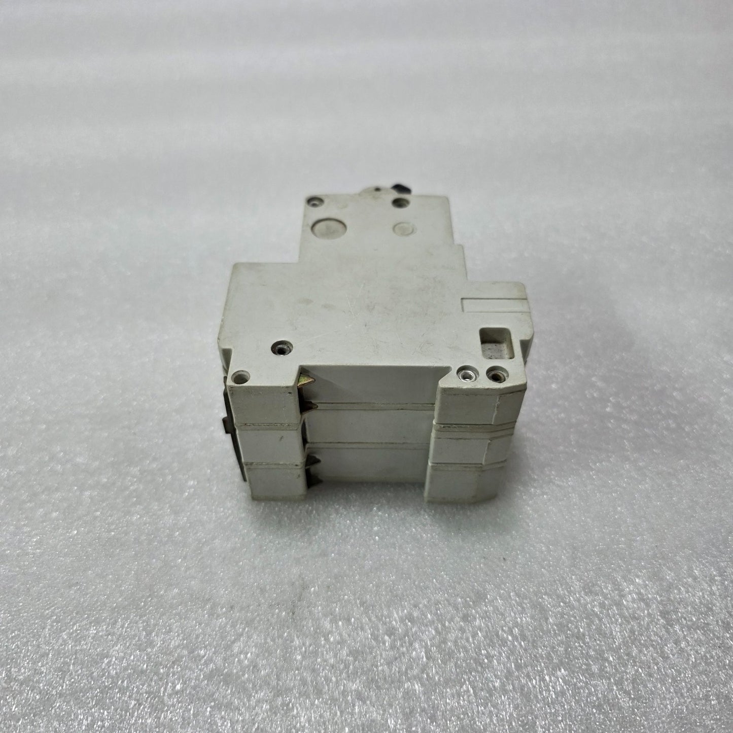 MDS LOADKONTAKT K 04 A 3P 4A 240/415V 9KA MCB MINIATURE CIRCUIT BREAKER ISI MARK