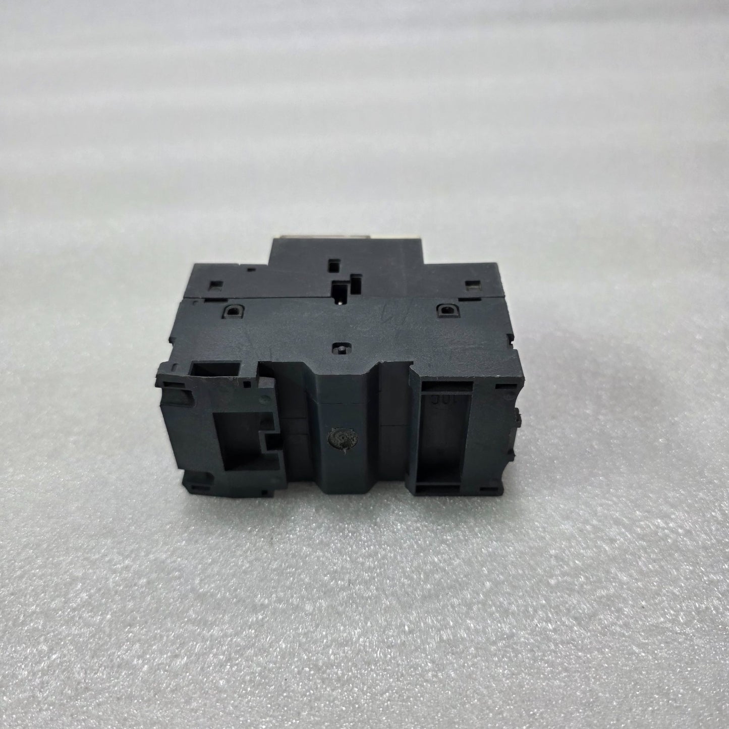S ELECTRIC GV2ME08 MOTOR CIRCUIT BREAKER 2.5-4A 690V 3P IEC/EN 60947