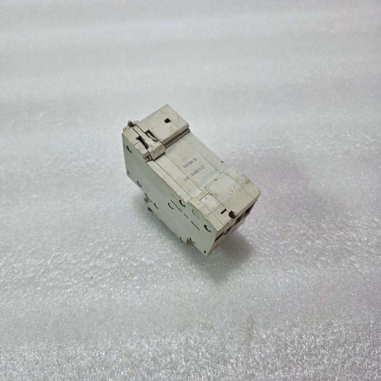 MERLIN GERIN MULTI9 DPNA VIGI C32 1P+N 32A 300MA 230V 4.5KA RCBO