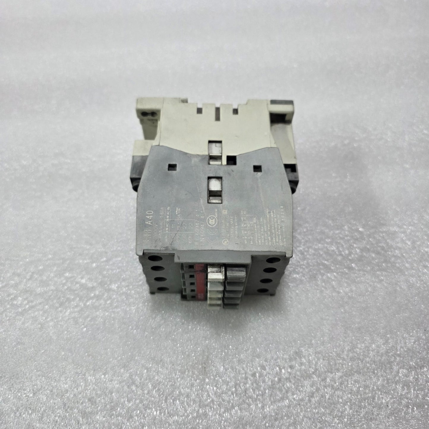 ABB A40-30-10 CONTACTOR 3NO+1NO 40A AC-3 18.5KW 110V COIL IEC 60947