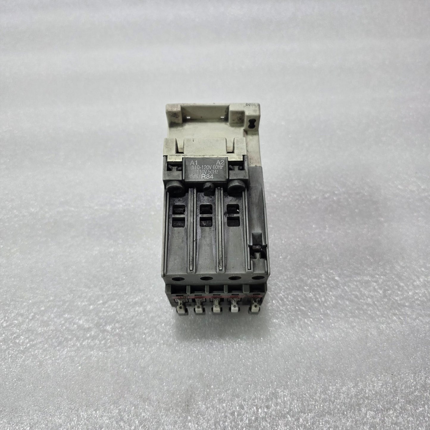 ABB A40-30-10 CONTACTOR 3NO+1NO 40A AC-3 18.5KW 110V COIL IEC 60947