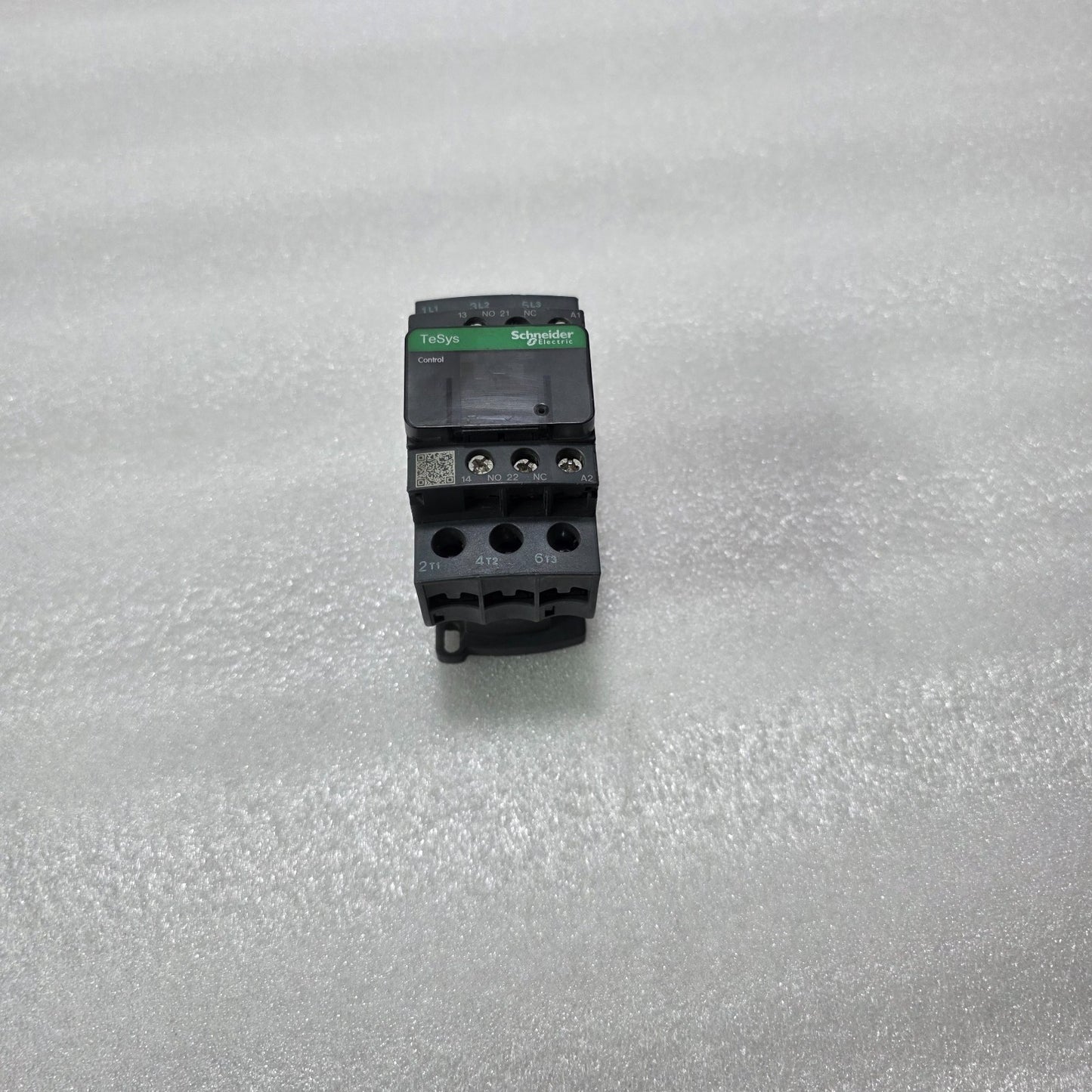 S ELECTRIC LC1D25 TESYS D CONTACTOR 3 POLE 110V COIL 40A 690V WITH AUXILIARY