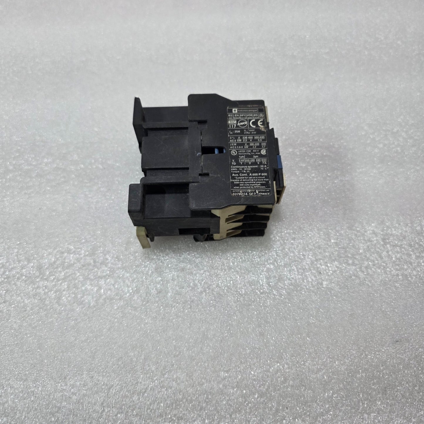 TELEMECANIQUE LC1 D0910 AC CONTACTOR 25A 220-230V 50/60HZ 1NC