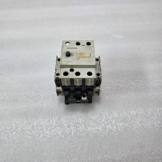 SIEMENS 3TF4422-0A AC CONTACTOR 42A 220V 50/60HZ + 3TY7561-1B AUX CONTACT