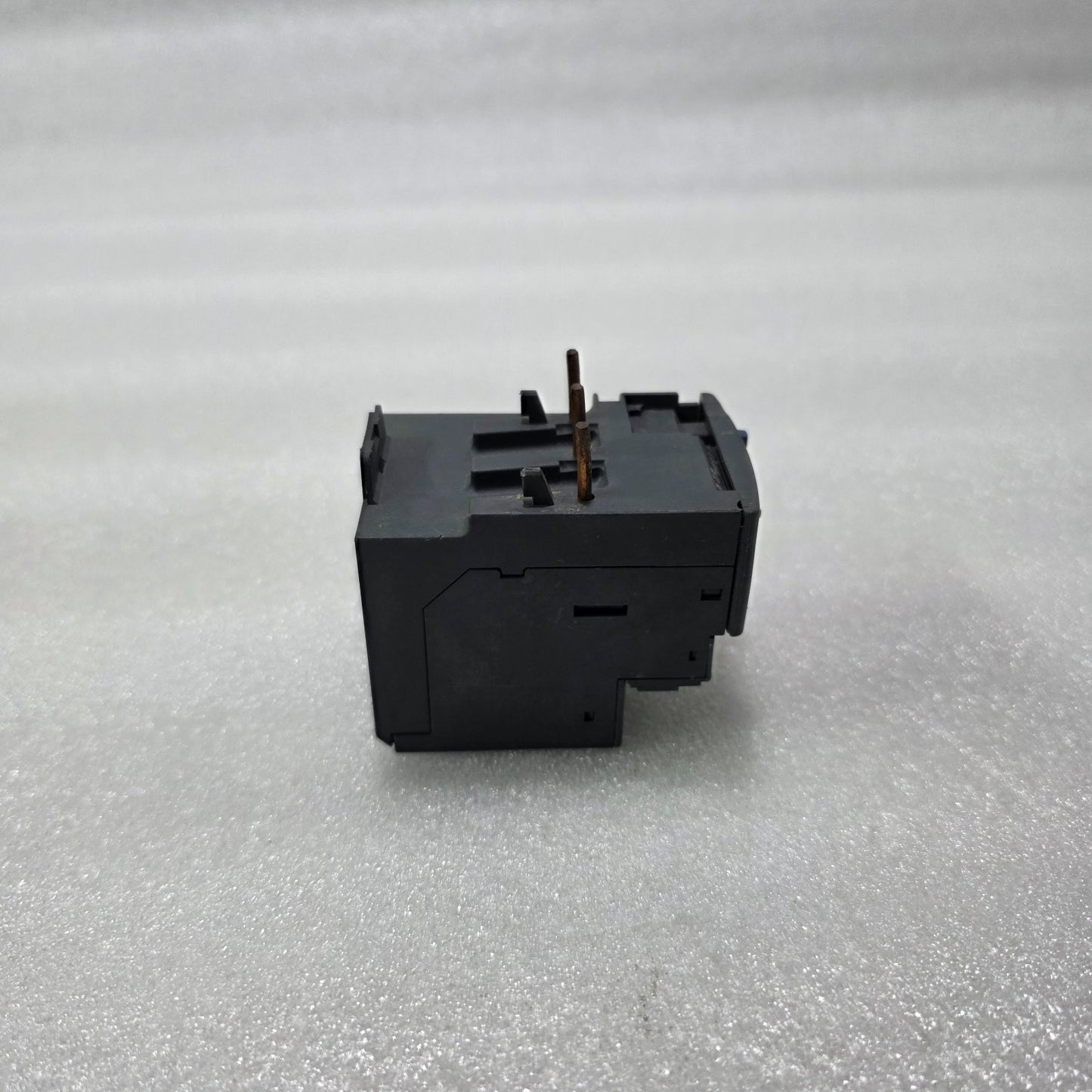 S ELECTRIC LRD21 TESYS THERMAL OVERLOAD RELAY 12-18A 690V