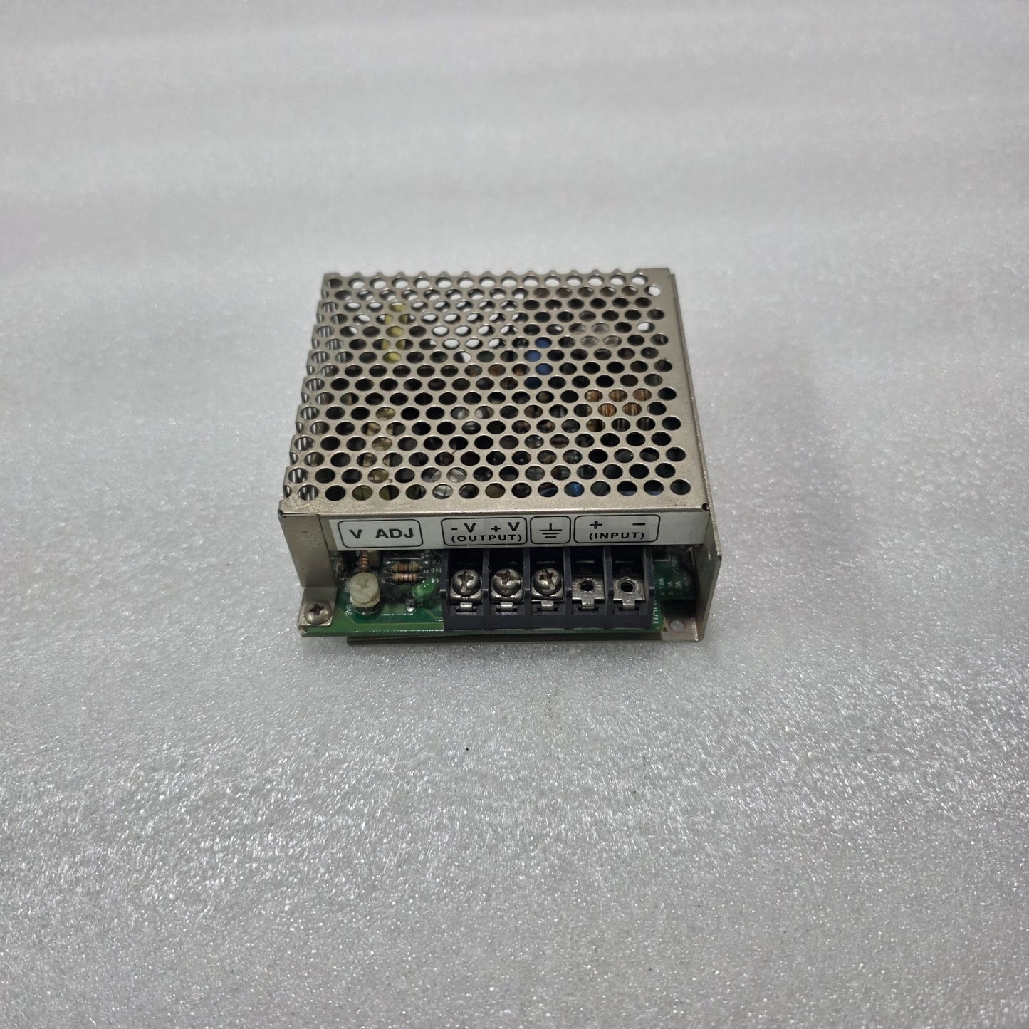 MEAN WELL SD-25B-12 DC-DC CONVERTER POWER SUPPLY INPUT 24V OUTPUT 12V 2.1A 25W