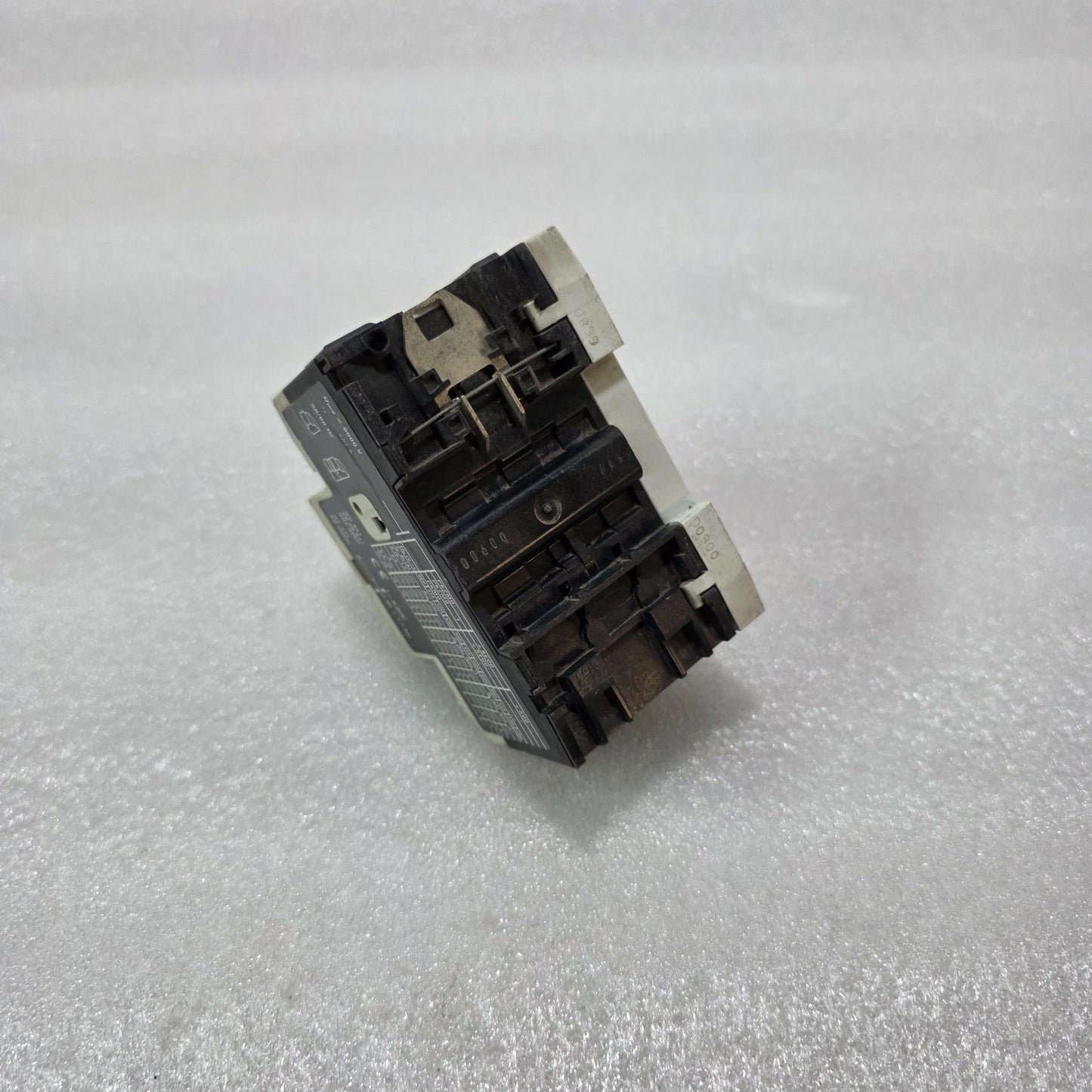 MOELLER PKZM0-0.63 MOTOR PROTECTIVE CIRCUIT BREAKER 0.4-0.63A WITH NHI11-PKZ0 AU